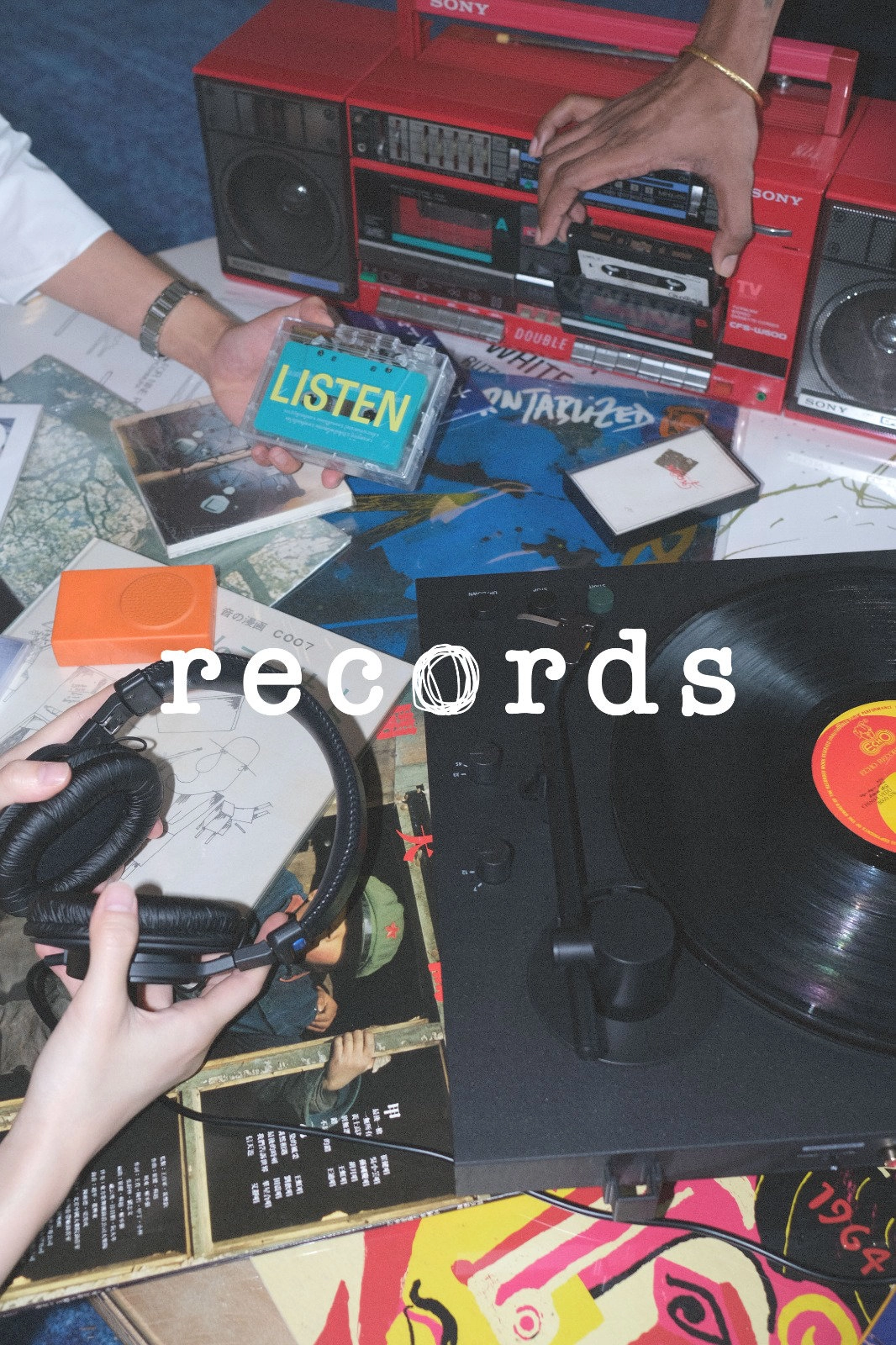 “records” 展览