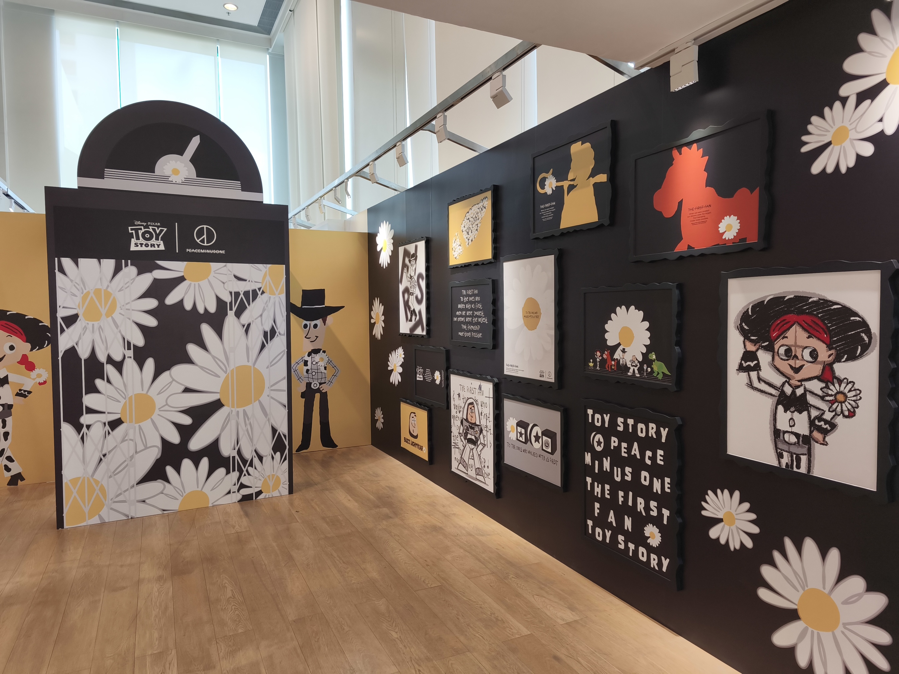 《反斗奇兵》X Peaceminusone 期间限定店香港站