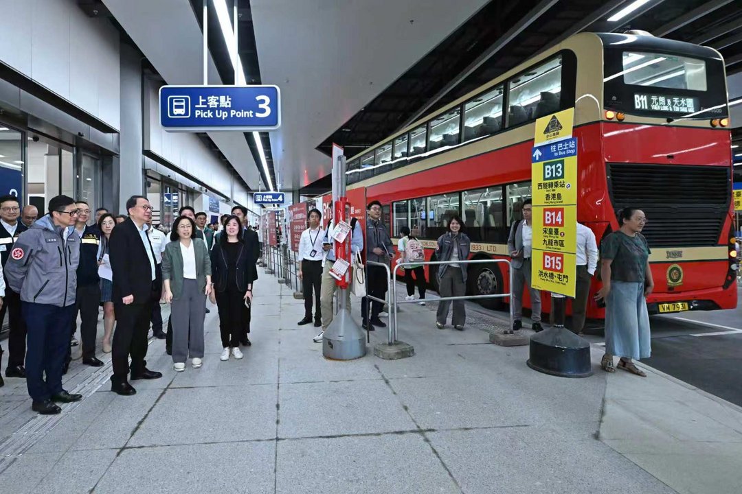 新皇岗口岸正式啟用 陈国基：首日运作畅顺　最快10多秒过关研推至其他口岸
